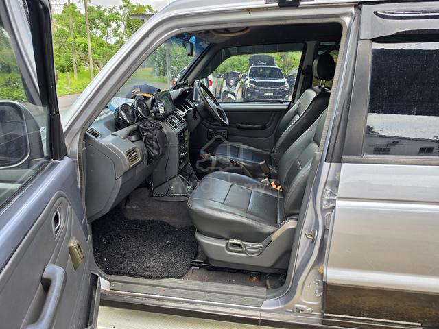2000 Mitsubishi PAJERO 2.4 (M) - 4