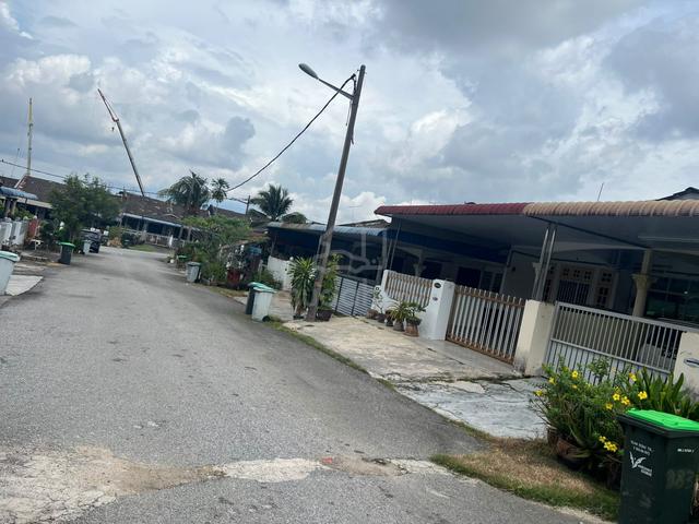 For Rent Taman Kempas Indah Single Storey 1