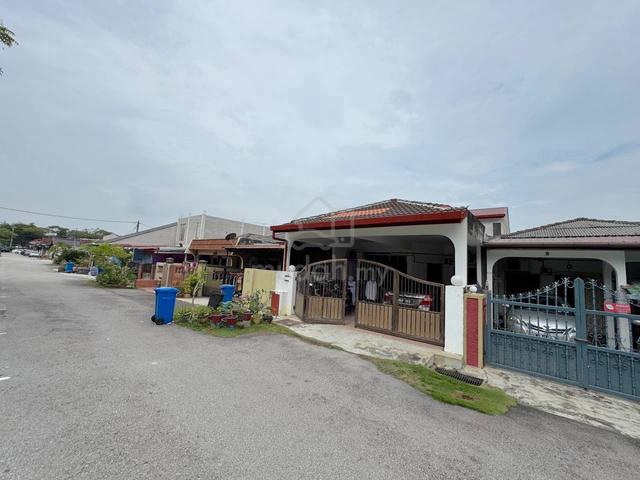 FACING OPEN - Single Storey Seksyen 17 Shah Alam 1