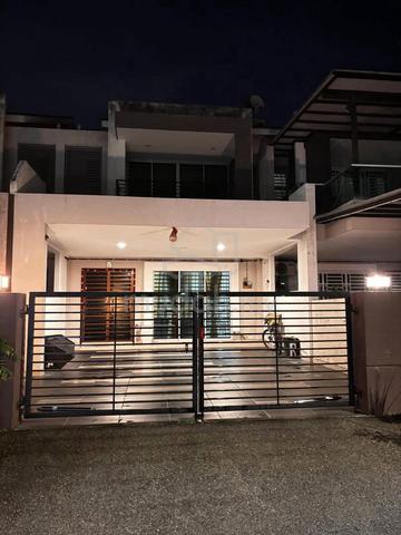 Ipoh tasek mewah double storey terrace house partially furnished 1