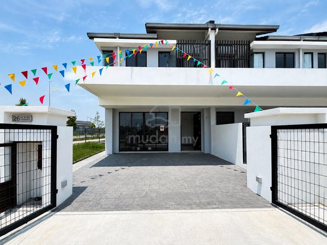 READY-MOVE-IN‼️EXTRA-LAND 23FT🔥Landed Double Storey Terrace Cyberjaya 1
