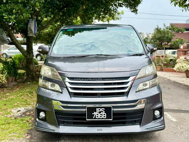 ON THE ROAD 2010 Toyota VELLFIRE 2.4 - 4