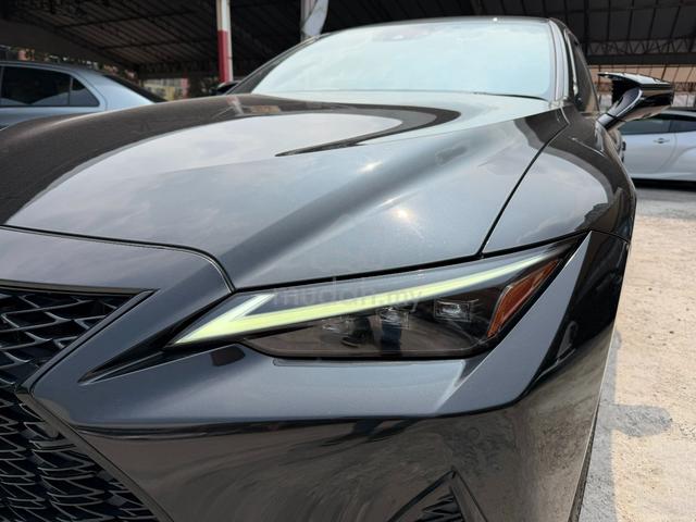 2021 Lexus IS300 F SPORT MODE BLACK SUNROOF 4CAM - 4