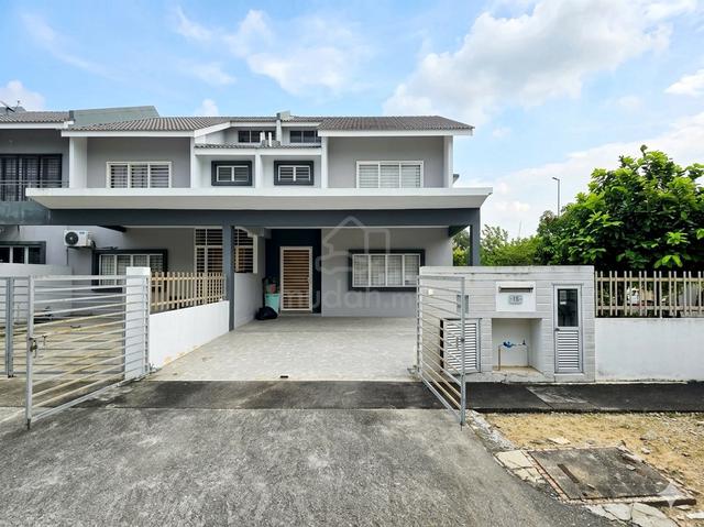 CORNER LOT LUAS🔥2 Storey Terrace Laurel Laman View Cyberjaya 1