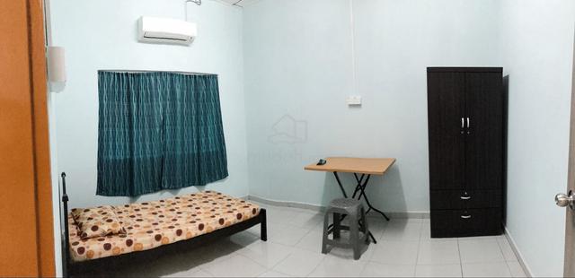 Middle Room for Rent @ Butterworth (Utilities Included!) - MALE ONLY 1