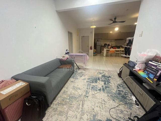 Residensi Adelia 4