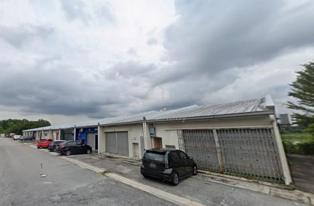 1-Sty Factory, Freehold, Clean Interior, Ample Car Park Space Around 1