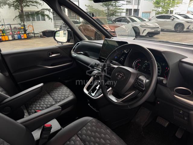 2022 Toyota VOXY 2.0 S-Z (A) - 4