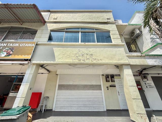 Melaka Ayer Keroh Taman Tasik Utama Ground Floor Renovated Office 1