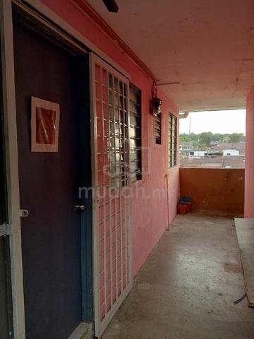 Rumah Pangsa Taman Layang-Layang 1