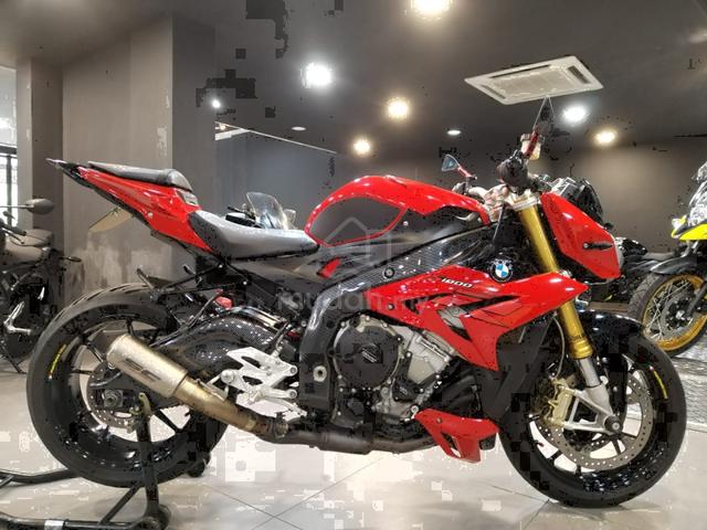 z900 insurance cost