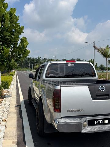 2011 Nissan NAVARA 2.5 CALIBRE (A) - 4