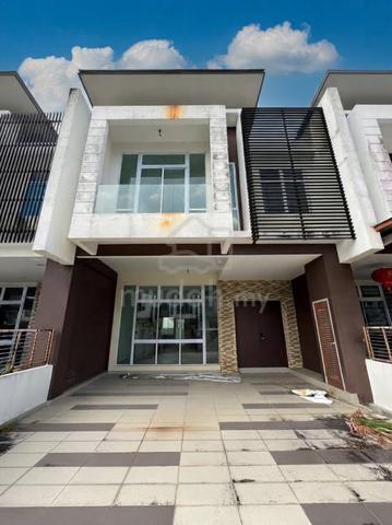 Emerald Residenz, Bandar Seri Alam, Masai, Johor 1