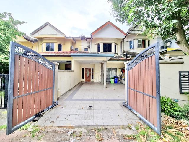 RENOVATED 2 Storey Terrace Jalan Ferum, Seksyen 7, Shah Alam 1