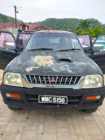 2004 Mitsubishi STORM 2.5 GLS (A) - 1
