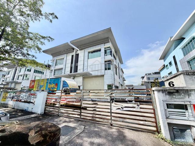 Spacious 3-Storey Warehouse @ Seksyen U8 Bukit Jelutong Shah Alam 1