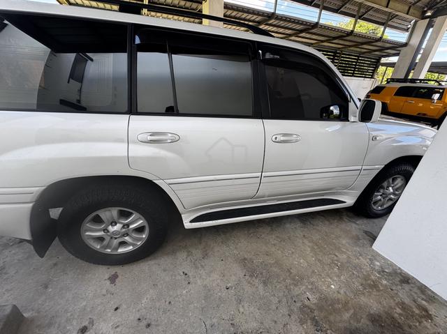 2003 Toyota LANDCRUISER 4.2 (A) - 5
