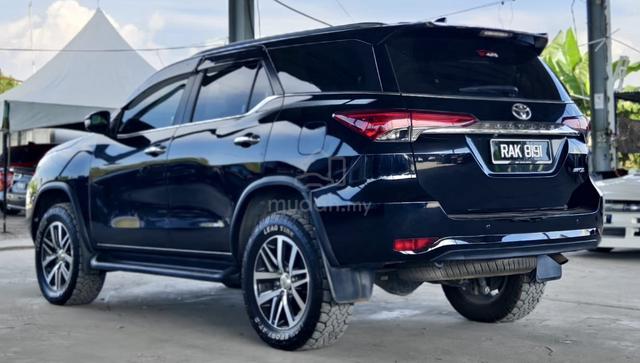 Toyota Fortuner 2.7 (A) 2017 RAK 8191 - 4