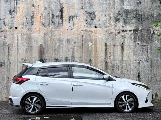 Toyota YARIS 1.5 E (A) 360 CAM /BLIND SPOT MONITOR - 3