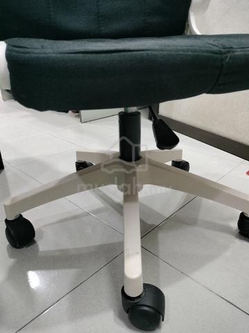 Computer chair, study chair  - photo 3 of 3