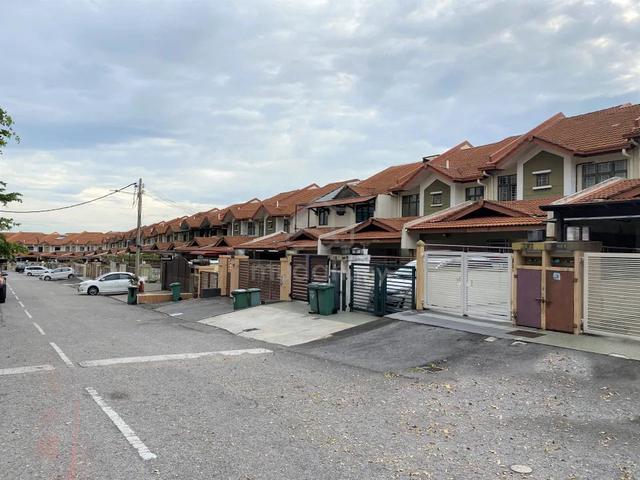 Spacious Middle Room| Fully Furnished | Greenery View | Near MRT 1
