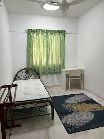Single Room (High Speed Internet) for Rent at Jalan Ipoh, KL 1