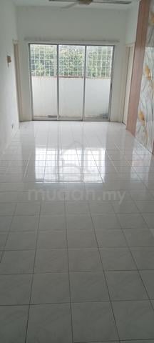 Putra Indah Apartment 1