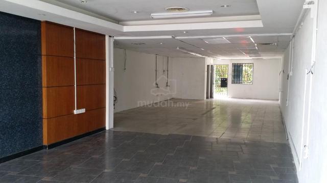 Butterworth facing Chain Ferry Main Road Ground Floor.facing main road 1