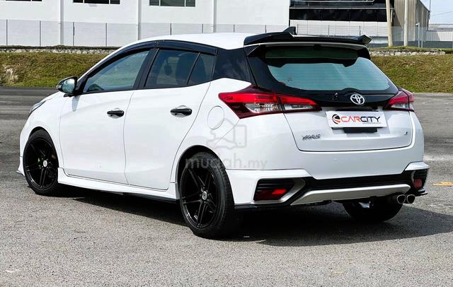 2024 Toyota YARIS 1.5 PREMIUM F/LIFT FSR WITH WRTY - 3
