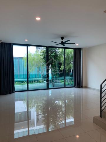 Best Rent 3 Storey Terraced House 5R5B Reflexion @ Puchong South 1