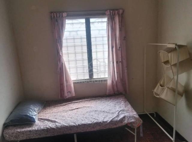 Single Room for Rent 1
