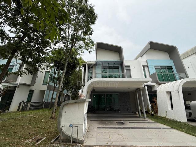 Renovated Endlot with land Liu Li Garden Setia Eco Glades Cyberjaya 1