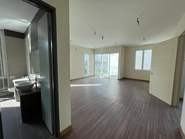 3 Storey Superlink / Terrace House @ Bukit Hatamas 1