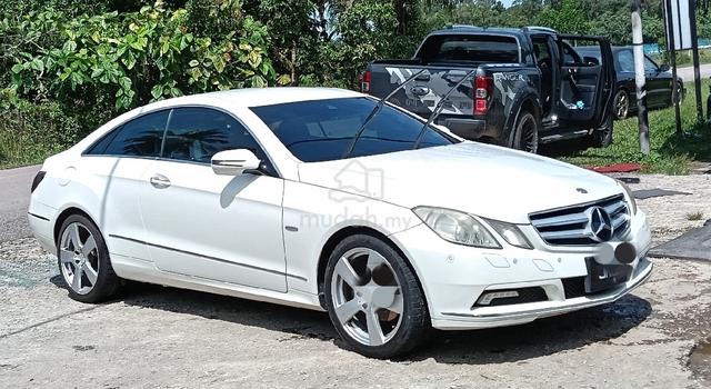 2010 Mercedes Benz E250 CGI BlueEFCY - 1