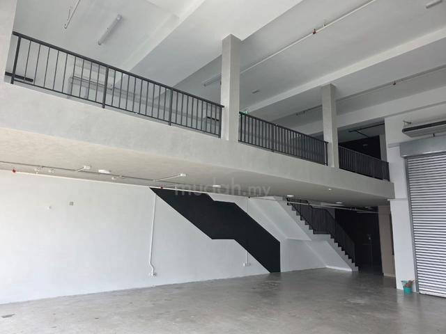 Bizcore 1.5 Storey Ramped Up End Lot Factory for Sale @ Bukit Raja 1