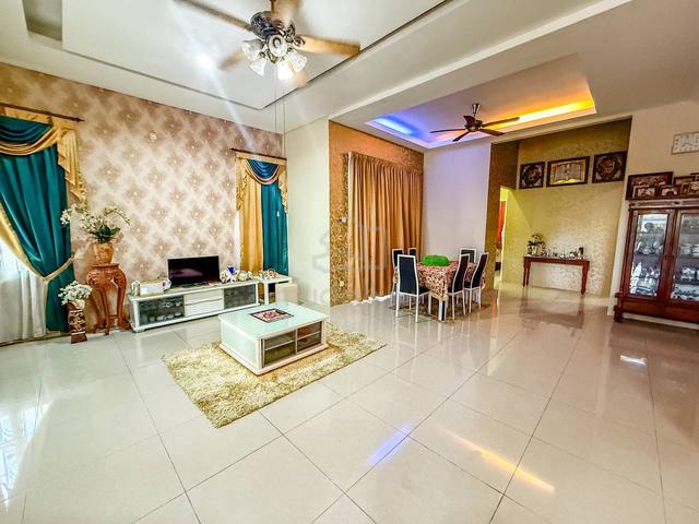 DEPOSIT FLEXIBLE🔥RENOVATED SEMI D 2 Storey Warisan Puteri Sikamat 5