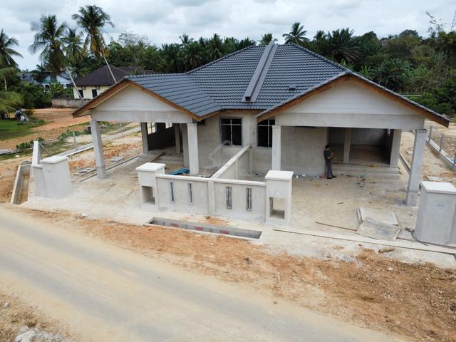 Rumah semi-d lubuk batu, kuala telemung 1