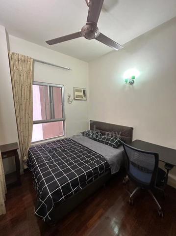 Medium Room @ Seri Maya , Setiawangsa 2 min to LRT Station 3