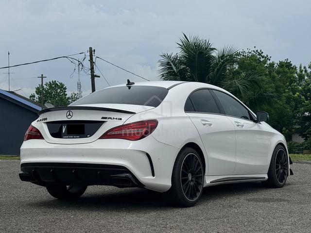 2017 Mercedes Benz CLA-CLASS 1.6 200 (CBU) AMG - 2