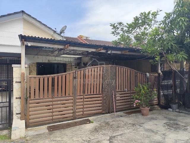 [Renovated Extended] Teres Setingkat Taman Cempaka Nilai 1