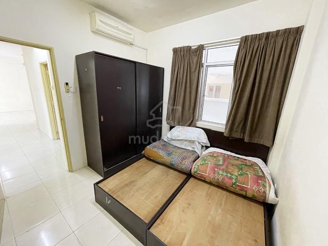 Unipark Condominium 1