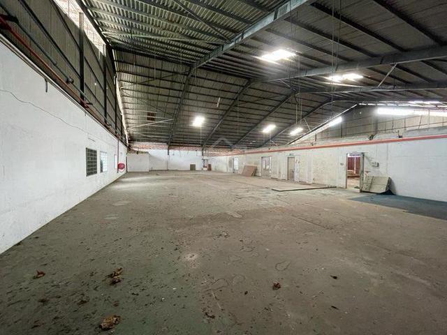 Bukit Beruntung / Bukit Sentosa Factory Warehouse To Let 1