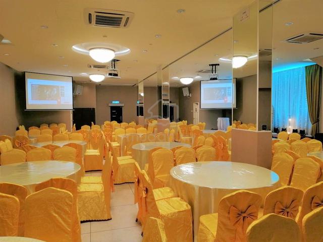 Ready-To-Operate Event Hall Business For Sale - photo 3 of 6