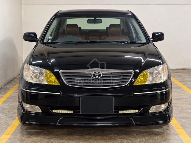 URGENT SALE - Toyota Camry 2.0 VVT-i 2002 - 1