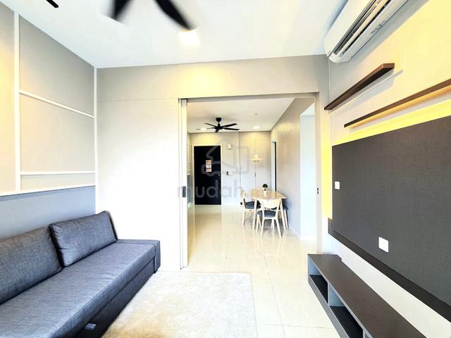 LINQ SKY RESIDENCES (Datum Jelatek) 1