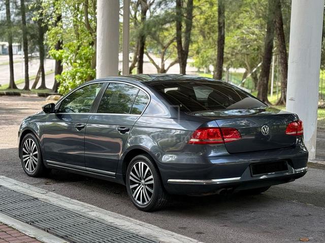 2016 Volkswagen PASSAT 1.8 TSI COMFORTLINE (CKD) - 2
