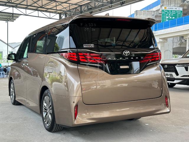2024 Toyota ALPHARD 2.5 Z (A) GOLD Colour - 5