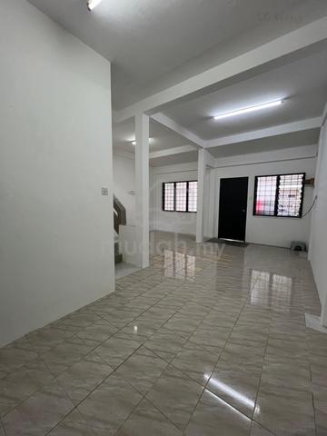 Samarahan RPR Desa Ilmu Double Storey Intermediate House For Sale 4