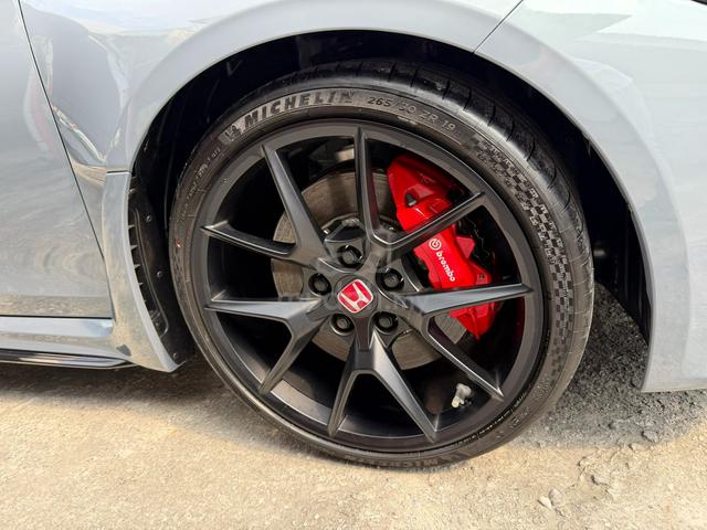 2025 Honda CIVIC TYPE R FL5 RACING BLACK PACKAGE - 4