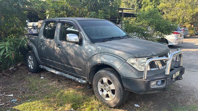 2011 Nissan NAVARA 2.5 LE (A) - 1